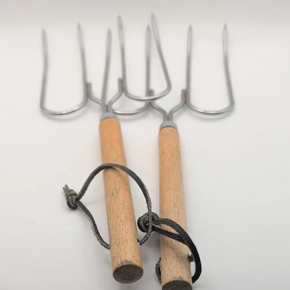 Wooden Handle Meat Lifting Forks - Picture 1 of 6